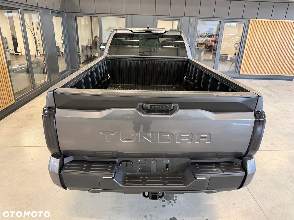 Toyota Tundra - 12