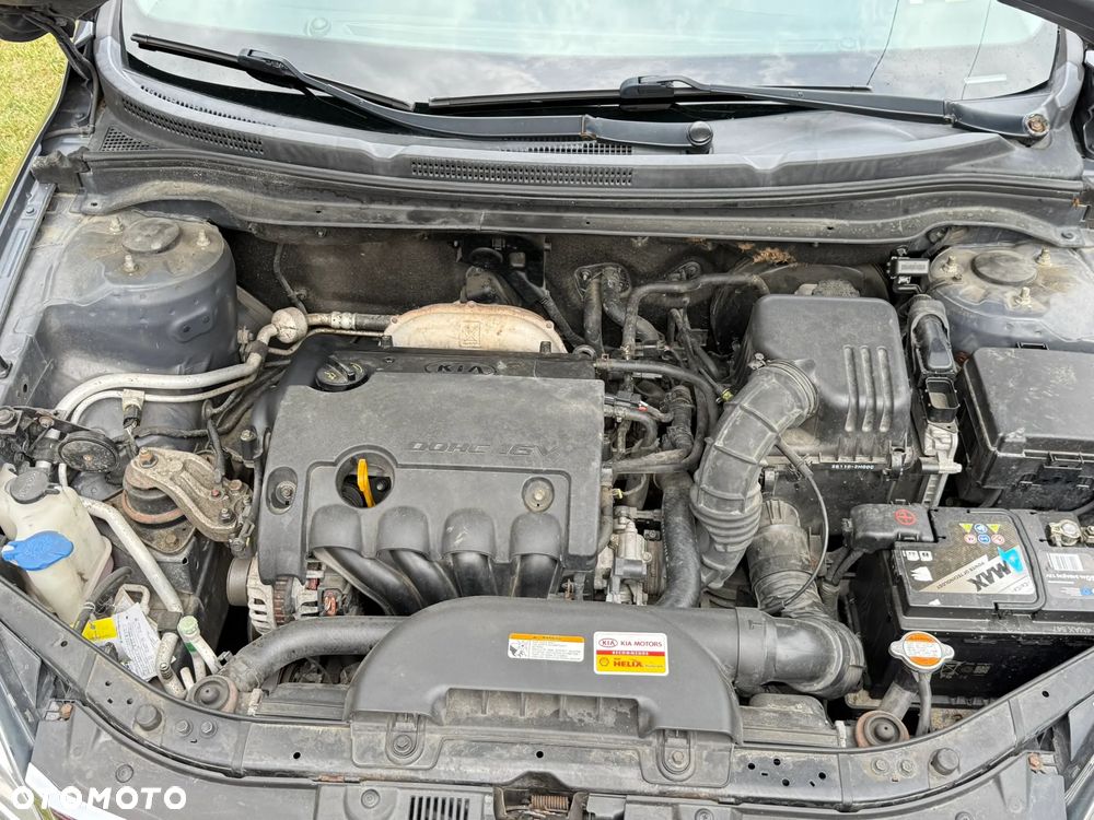 Kia Ceed - 9