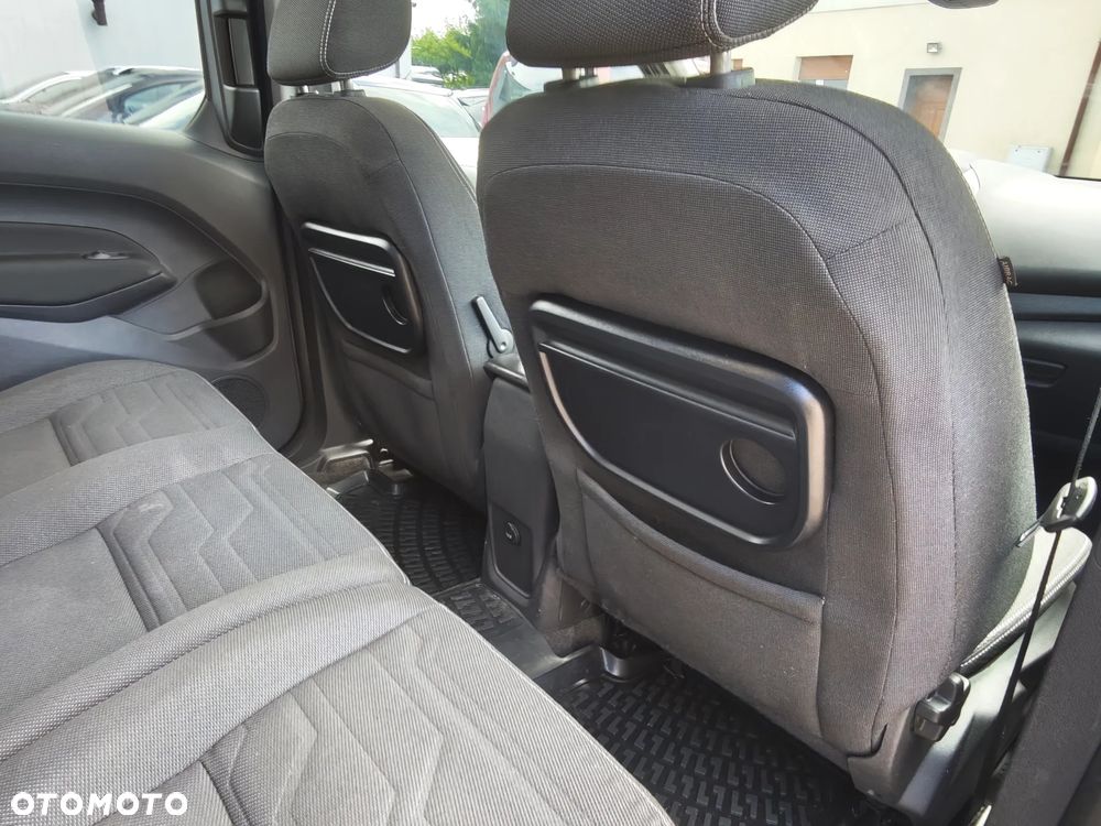 Ford Transit Connect - 19