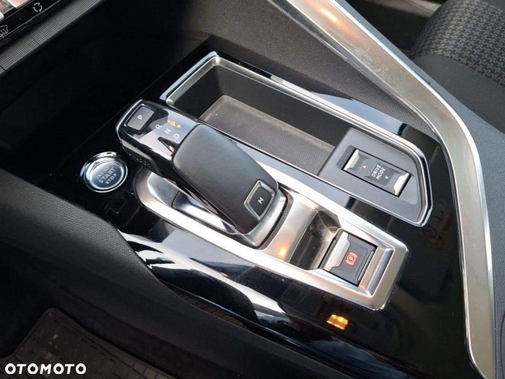 Peugeot 3008 1.2 PureTech Active Pack S&S EAT8 - 14
