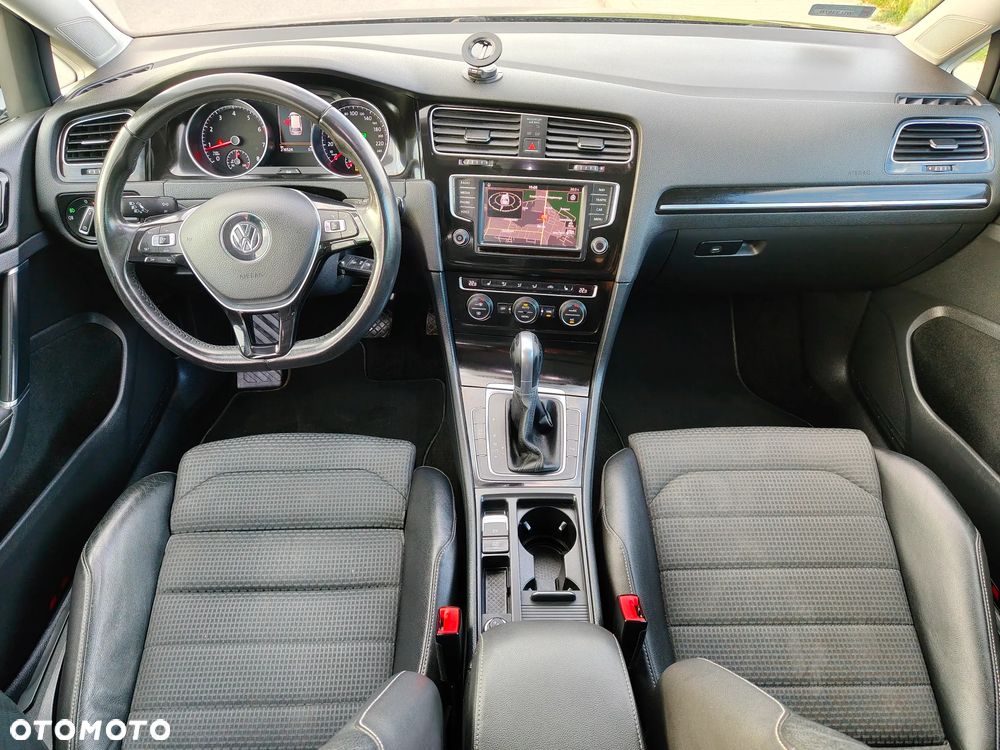 Volkswagen Golf 1.4 TSI BMT Highline DSG - 23