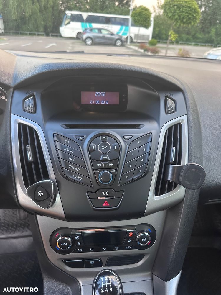 Ford Focus 1.6 Ti-VCT Trend - 10