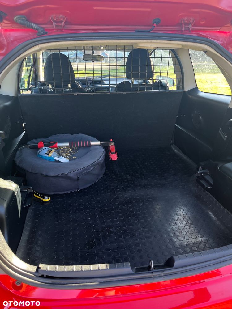Toyota Yaris - 9