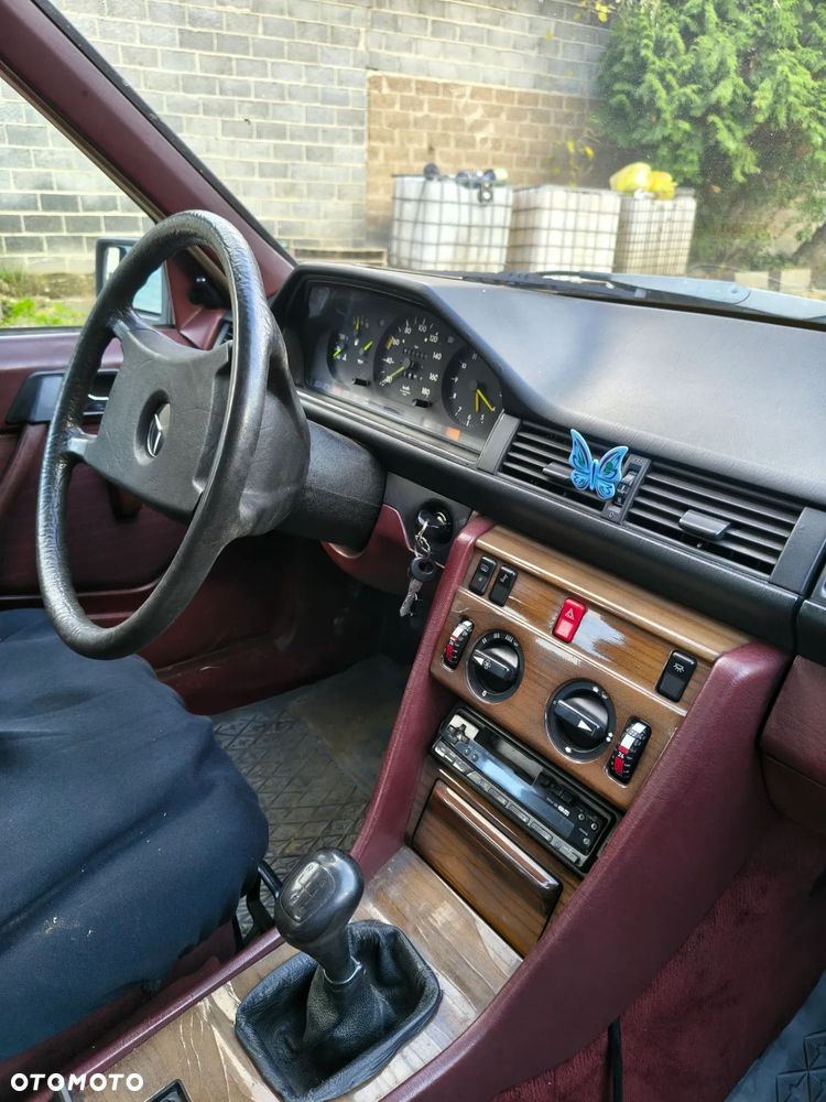 Mercedes-Benz W124 (1984-1993) - 6