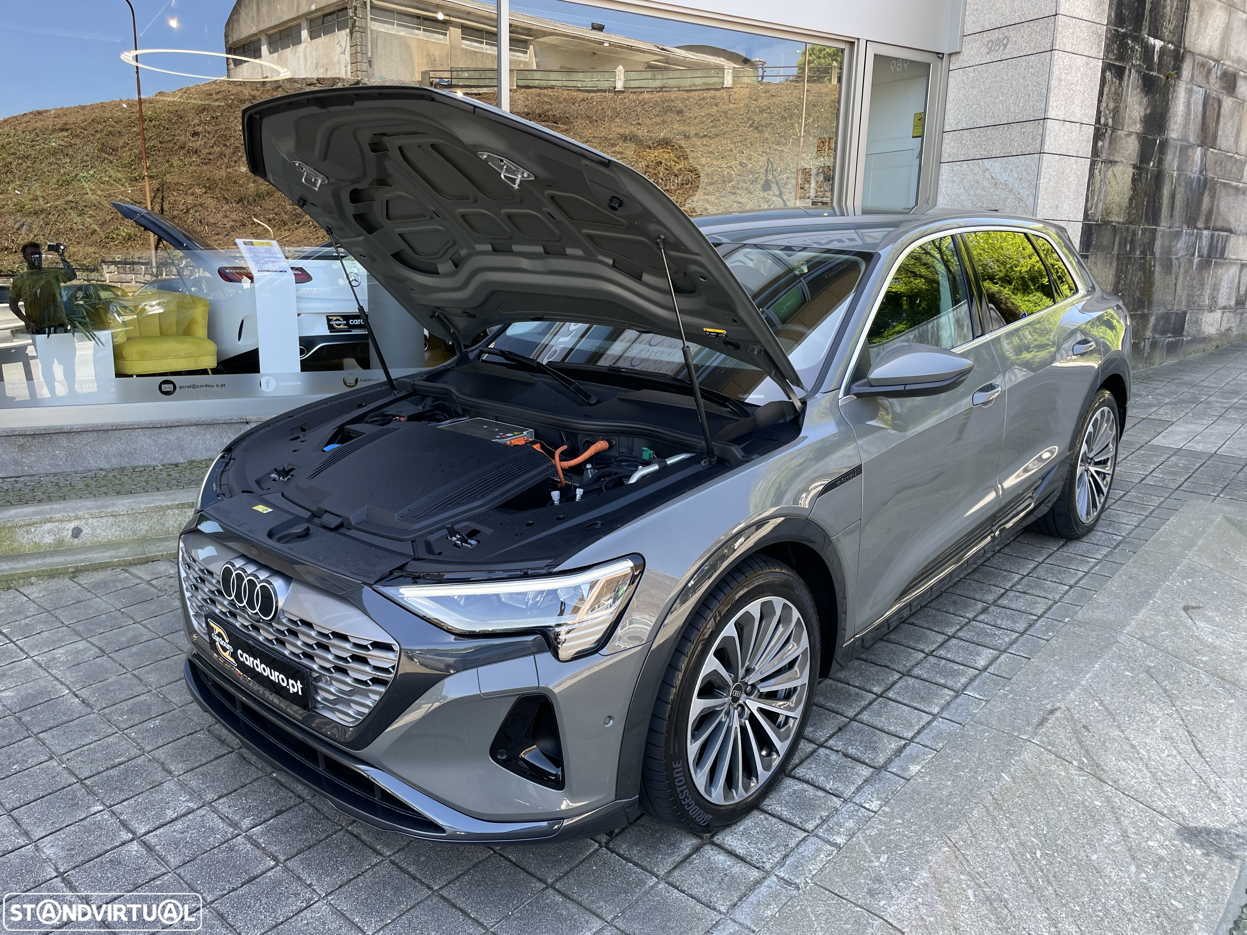 Audi Q8 e-Tron 55 quattro Advanced - 41