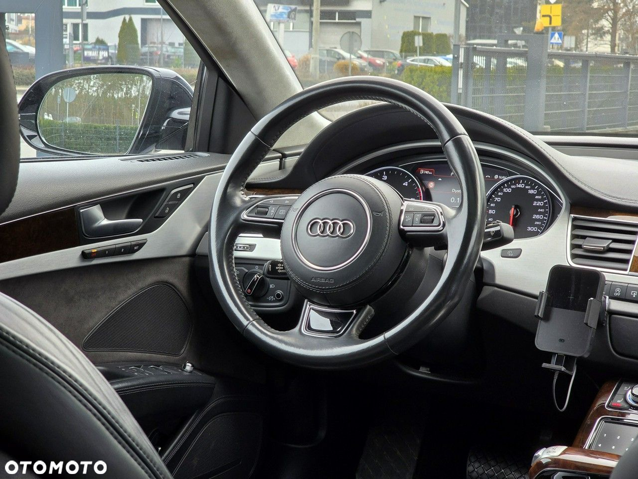 Audi A8 - 32