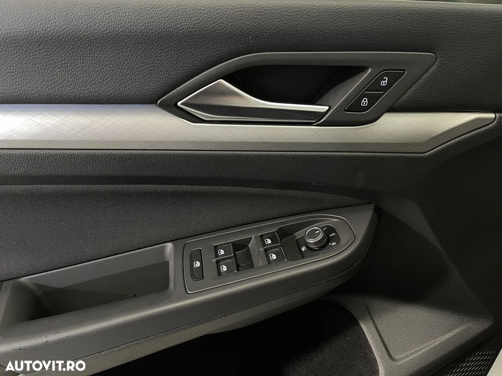 Volkswagen Golf 1.5 eTSI MHEV 150CP DSG Life - 19