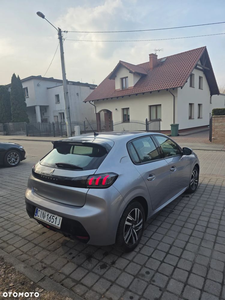 Peugeot 208 PureTech 100 EAT8 Allure - 6