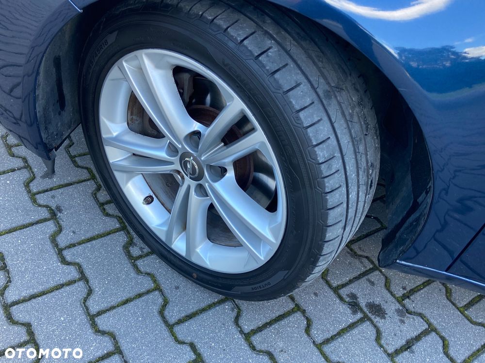 Opel Insignia 2.8 V6 Turbo Sports Tourer 4x4 Innovation - 4