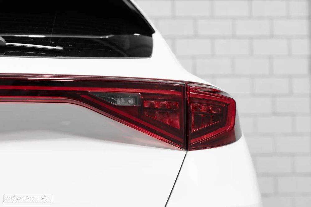Cupra Formentor 1.4 e-Hybrid DSG VZ - 42