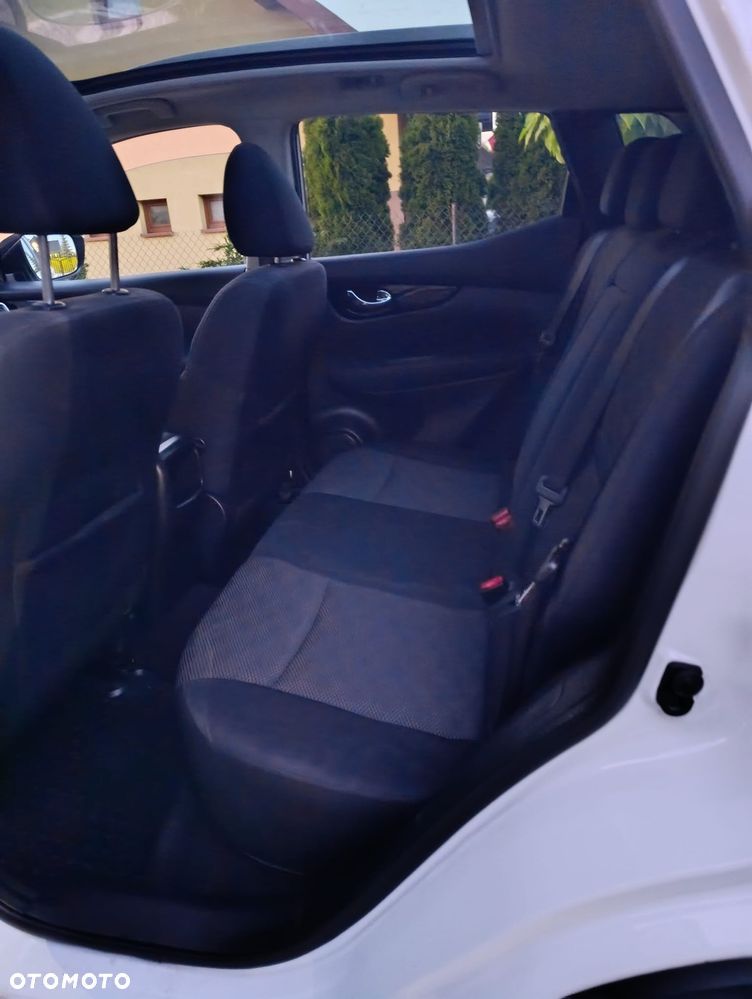 Nissan Qashqai 1.6 DCi Tekna Xtronic - 29