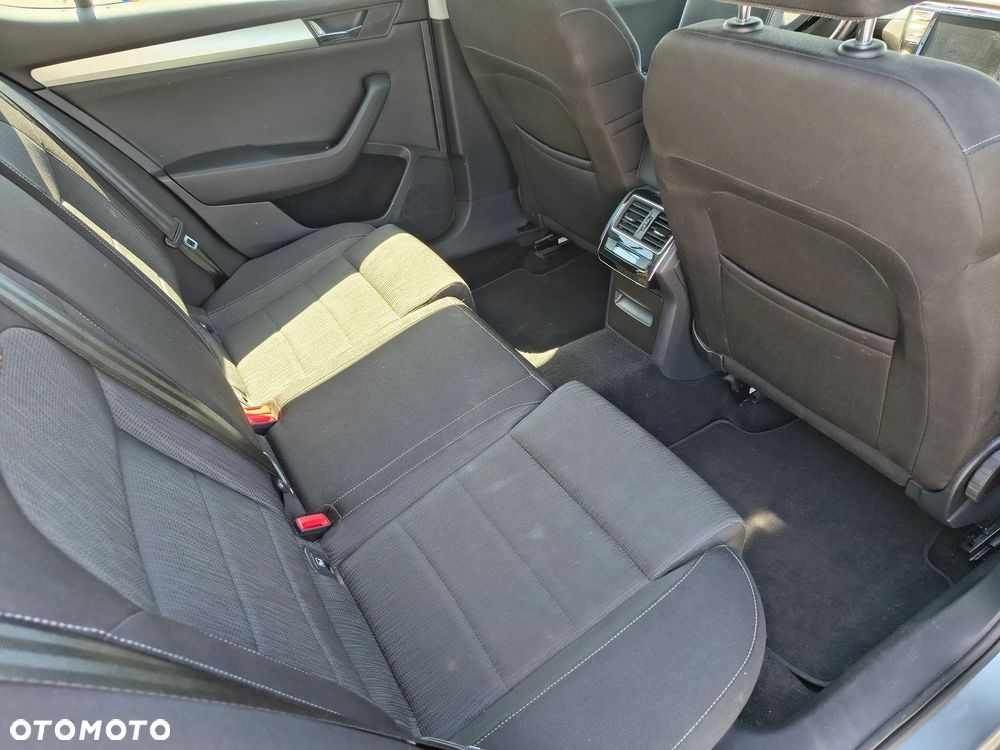 Skoda Superb 2.0 TDI Ambition - 4