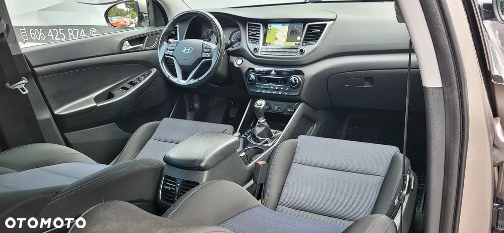 Hyundai Tucson 2.0 CRDI BlueDrive Style 2WD - 13