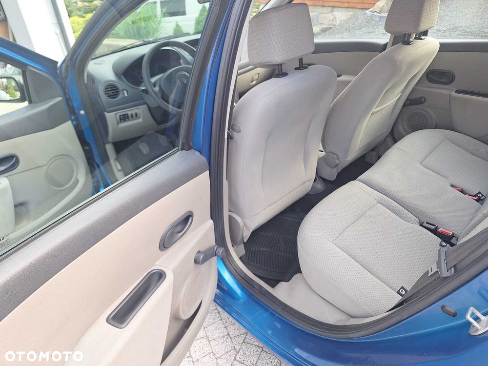 Renault Clio - 6