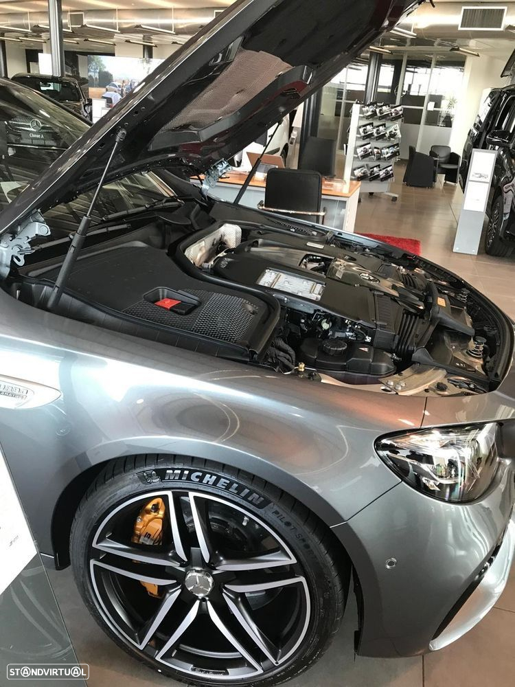 Mercedes-Benz E 63 AMG S 4-Matic+ - 55