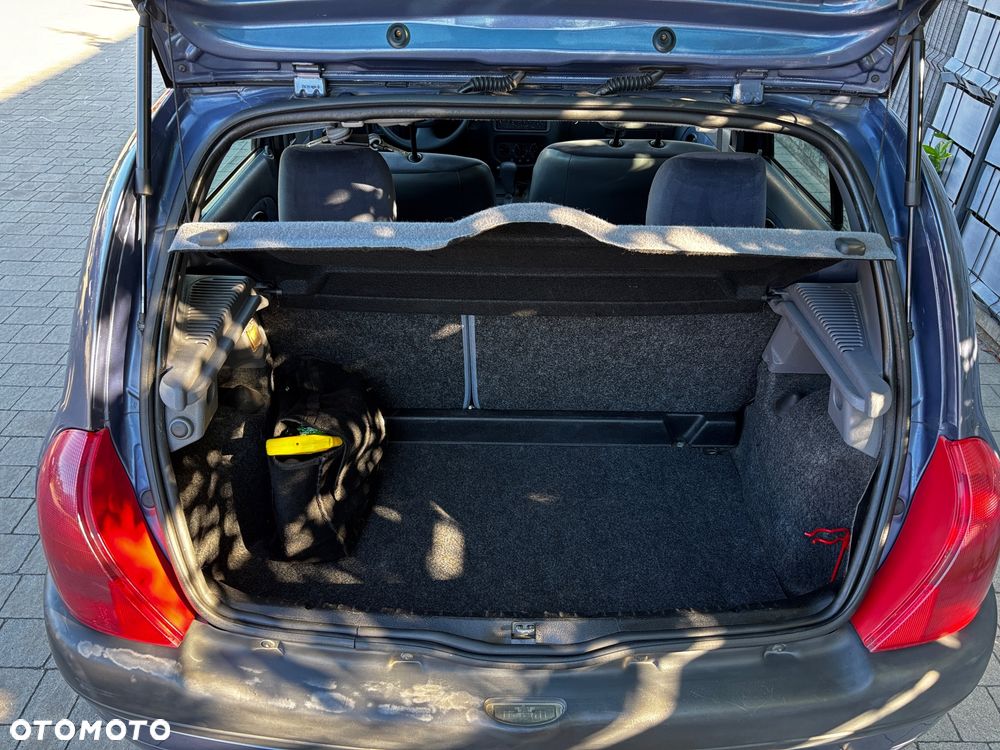 Renault Clio 1.4i RT 16V - 9
