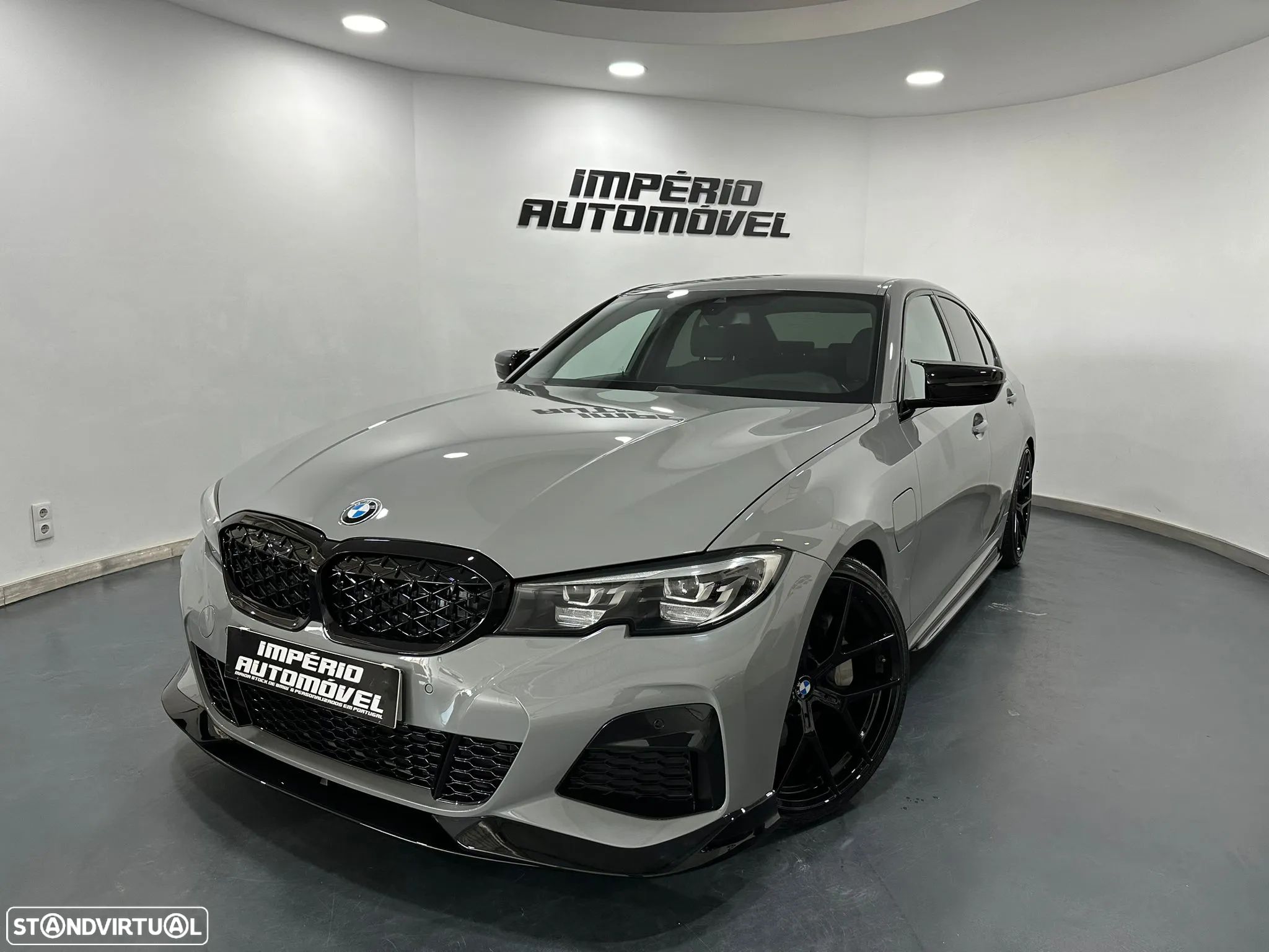 BMW 330 - 1