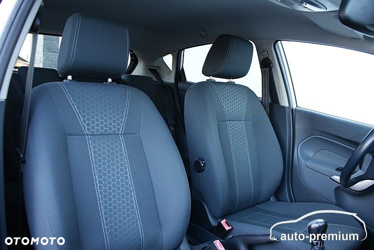 Ford Fiesta 1.25 Titanium - 24