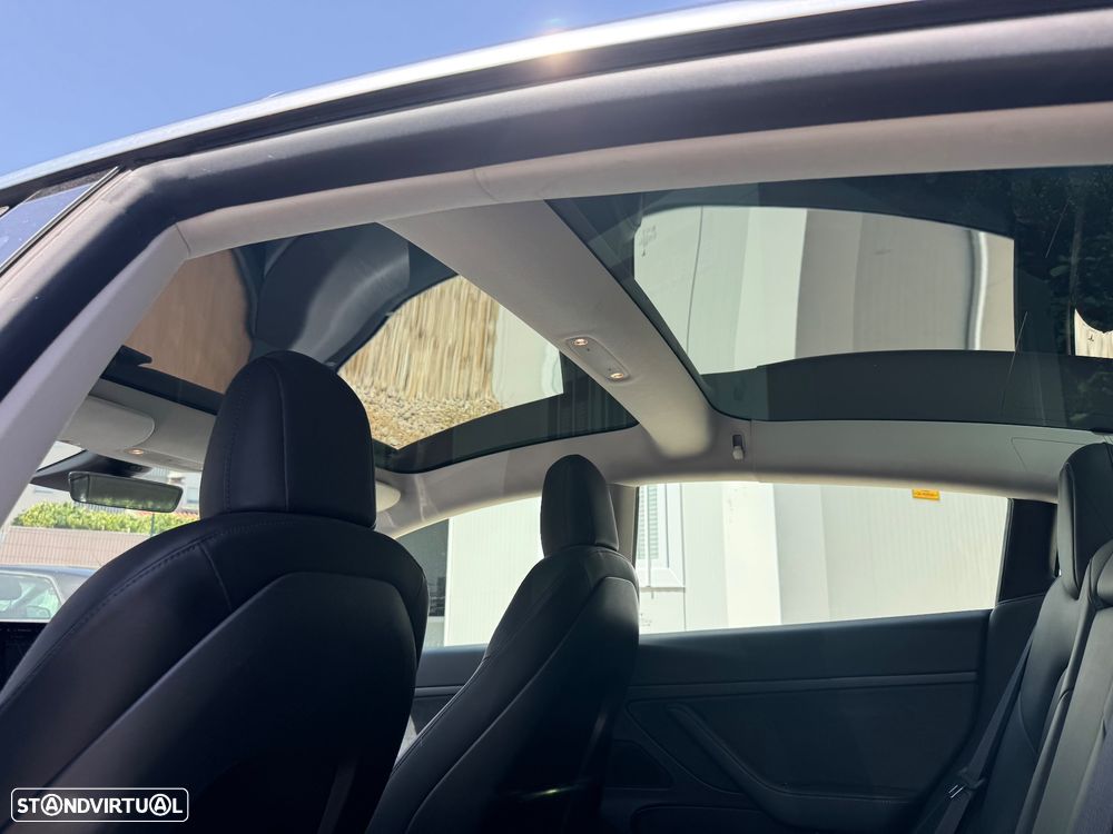Tesla Model 3 Long-Range Dual Motor AWD - 12