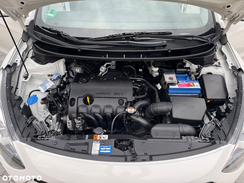 Hyundai i30 1.4 Fifa World Cup Edition - 35