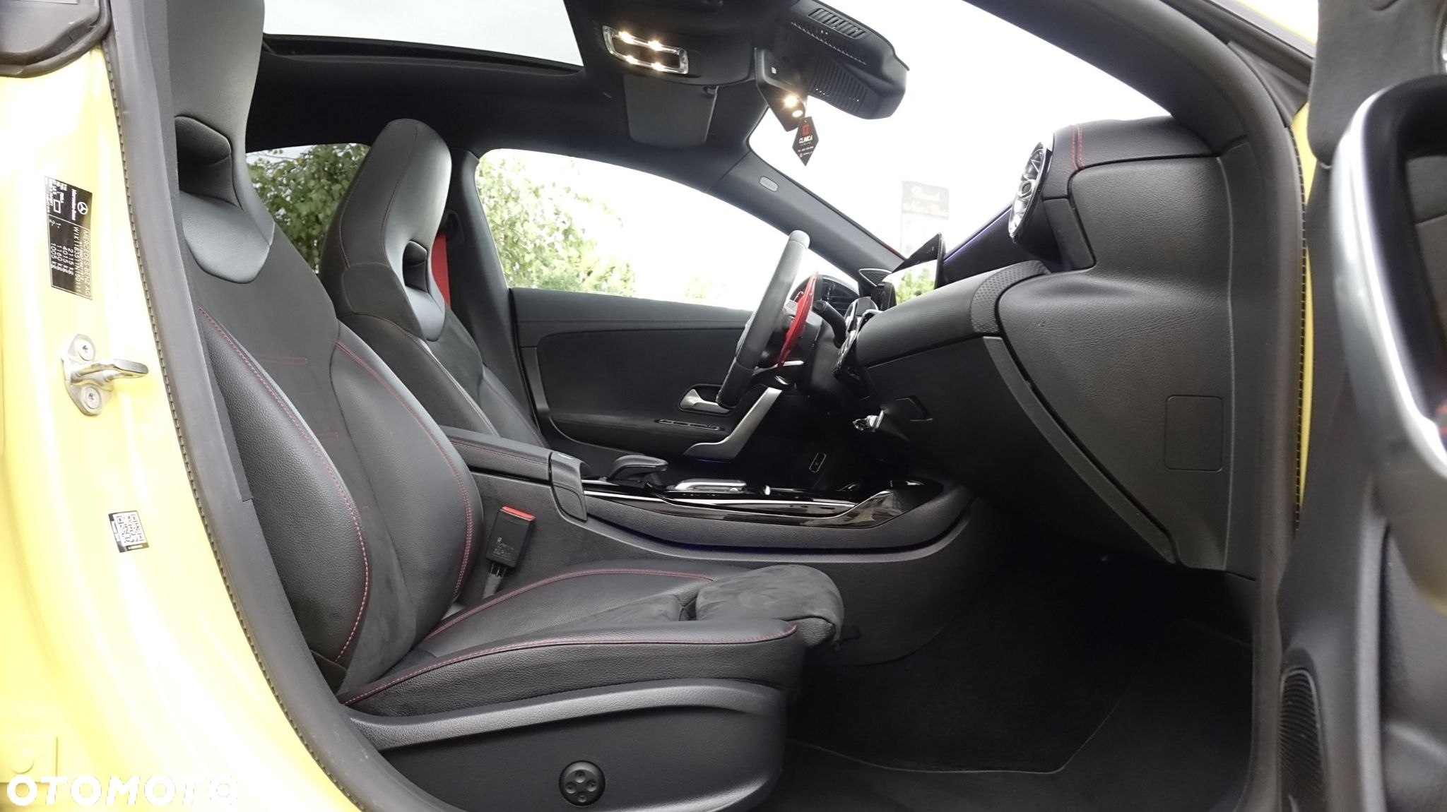 Mercedes-Benz CLA - 28
