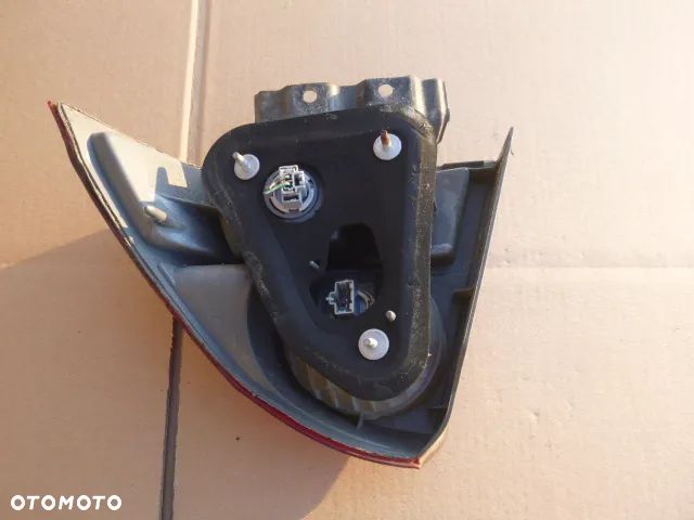 LAMPA LEWY TYŁ LEWA TYLNA HONDA CIVIC VII 5D LIFT SEDAN - 7