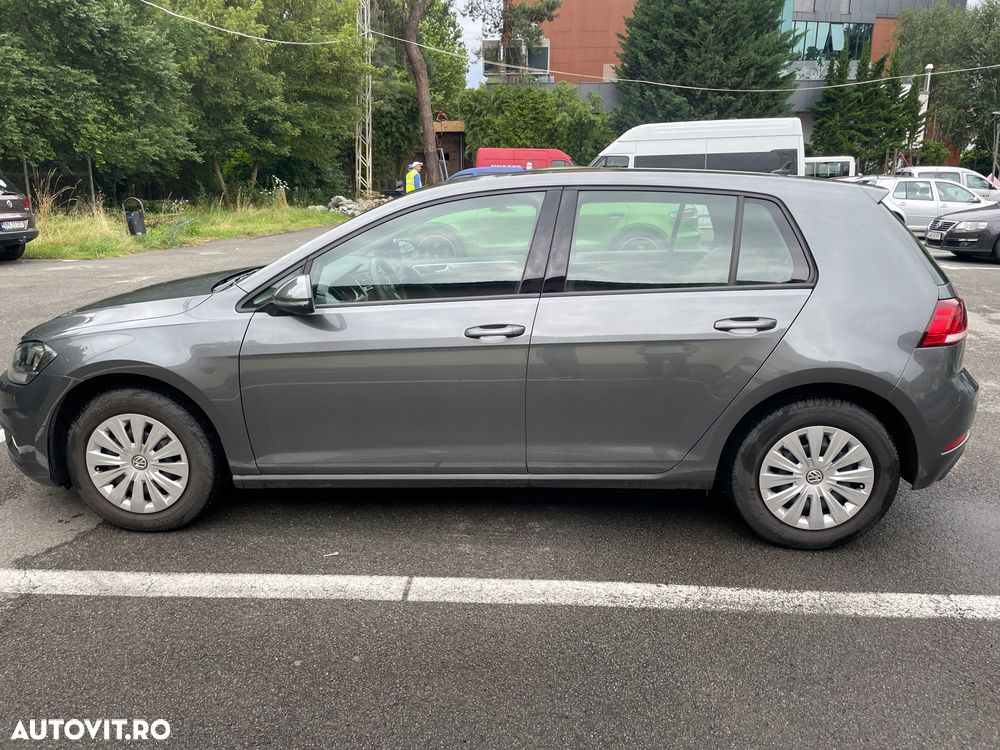 Volkswagen Golf - 3