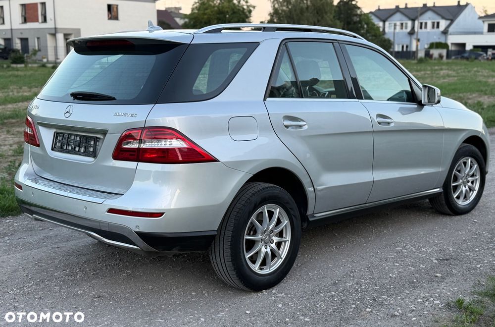 Mercedes-Benz ML 350 BlueTEC 4-Matic - 39