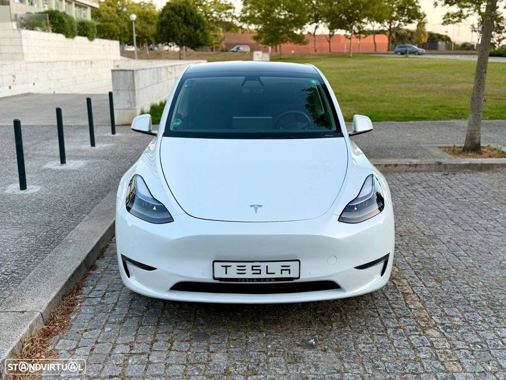 Tesla Model Y Long Range Dual Motor AWD - 10