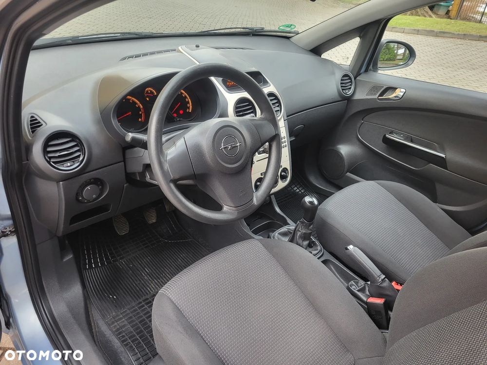 Opel Corsa 1.2 16V - 13
