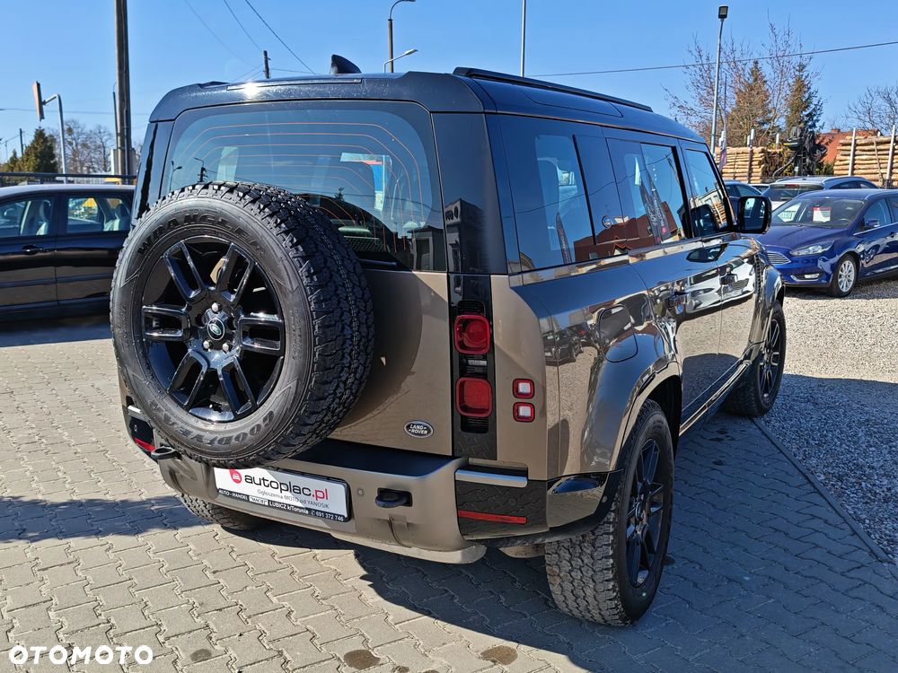 Land Rover Defender 110 D200 X-Dynamic HSE - 8