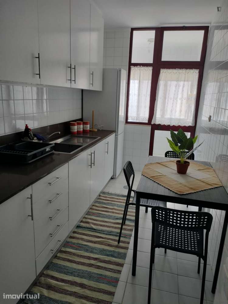 Quarto - localizado em Vilar de Andorinho Porto - Grande imagem: 5/10