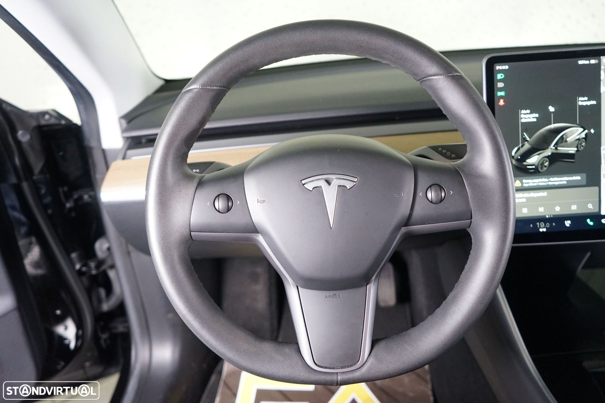 Tesla Model 3 Standard Range Plus RWD - 18