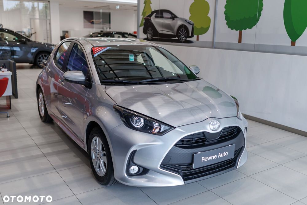 Toyota Yaris - 10