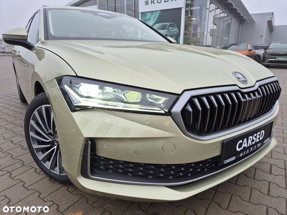 Skoda Superb 2.0 TDI SCR 4x4 L&K DSG - 9