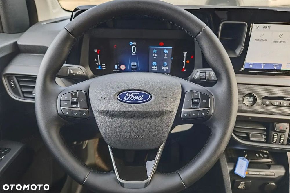Ford Tourneo Courier - 11