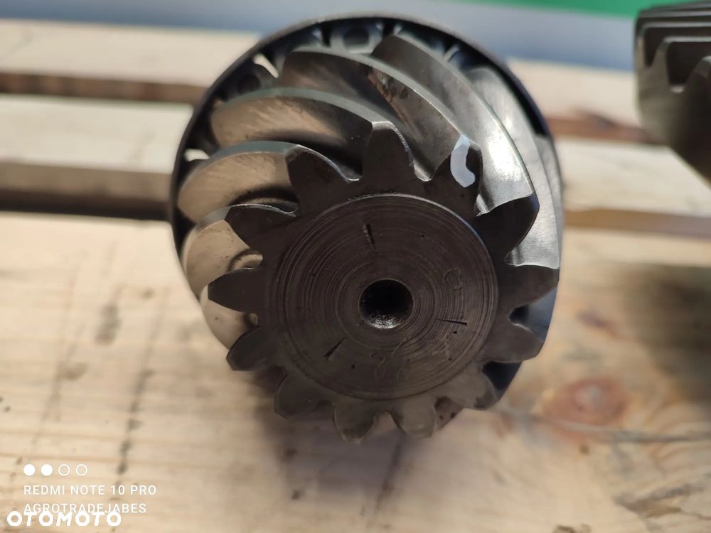 Mechanizm różnicowy 7400401201  Valtra T 141 - 9