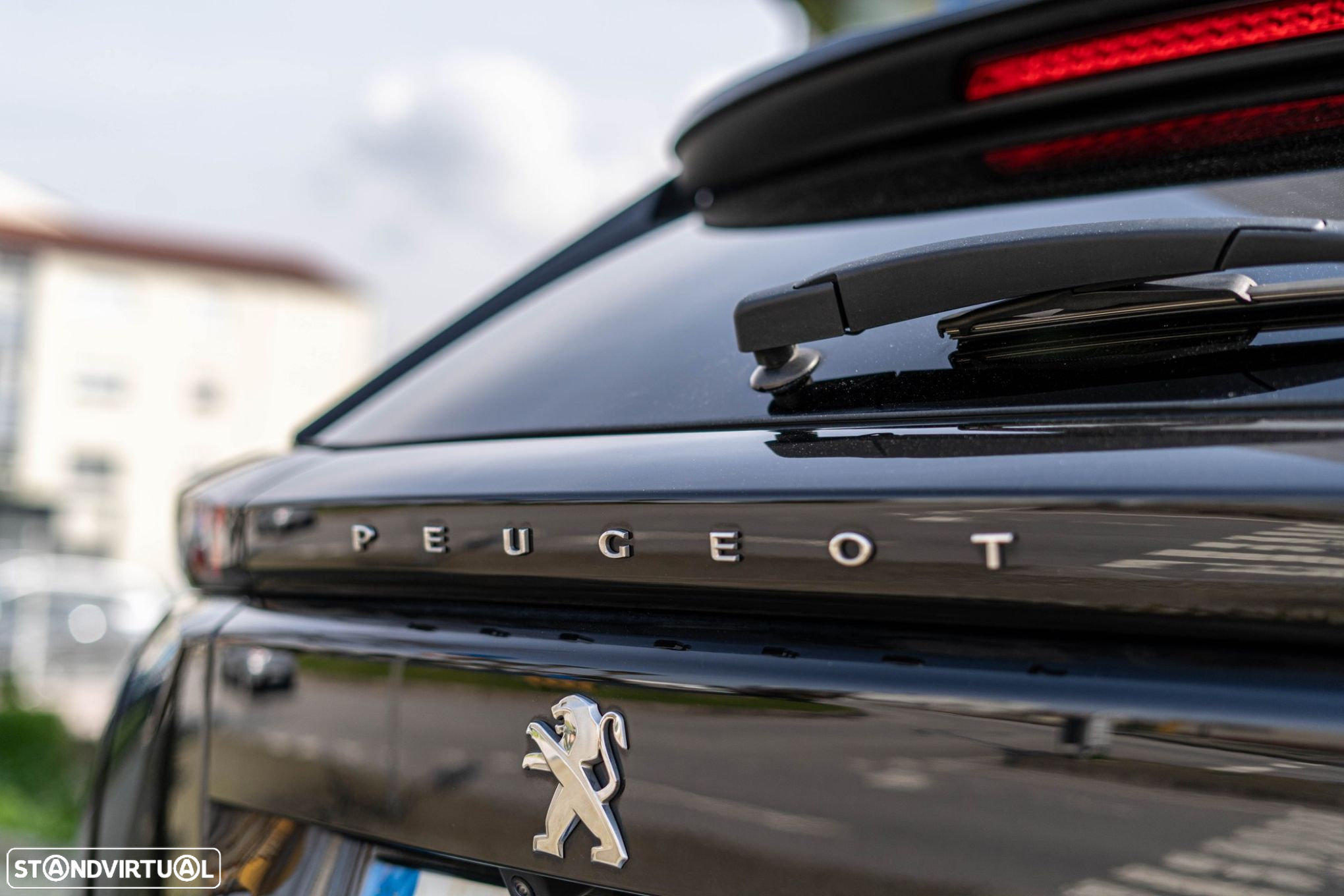 Peugeot 2008 1.2 PureTech Allure Pack - 40