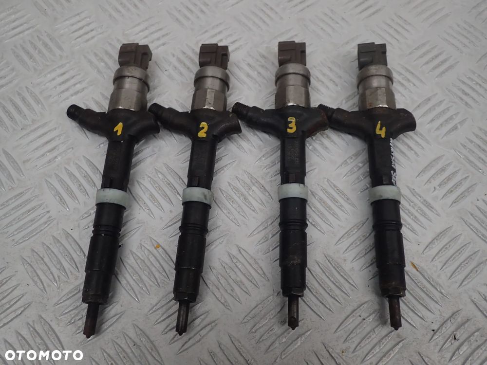 WTRYSK WTRYSKIWACZ TOYOTA AVENSIS T25 2.0 D4D 23670-27030 DOSTĘPNA 1 SZTUKA
