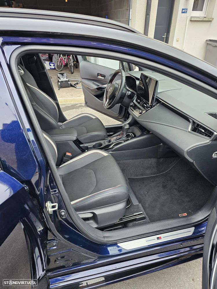 Toyota Corolla 1.8 Hybrid GR-Sport - 14