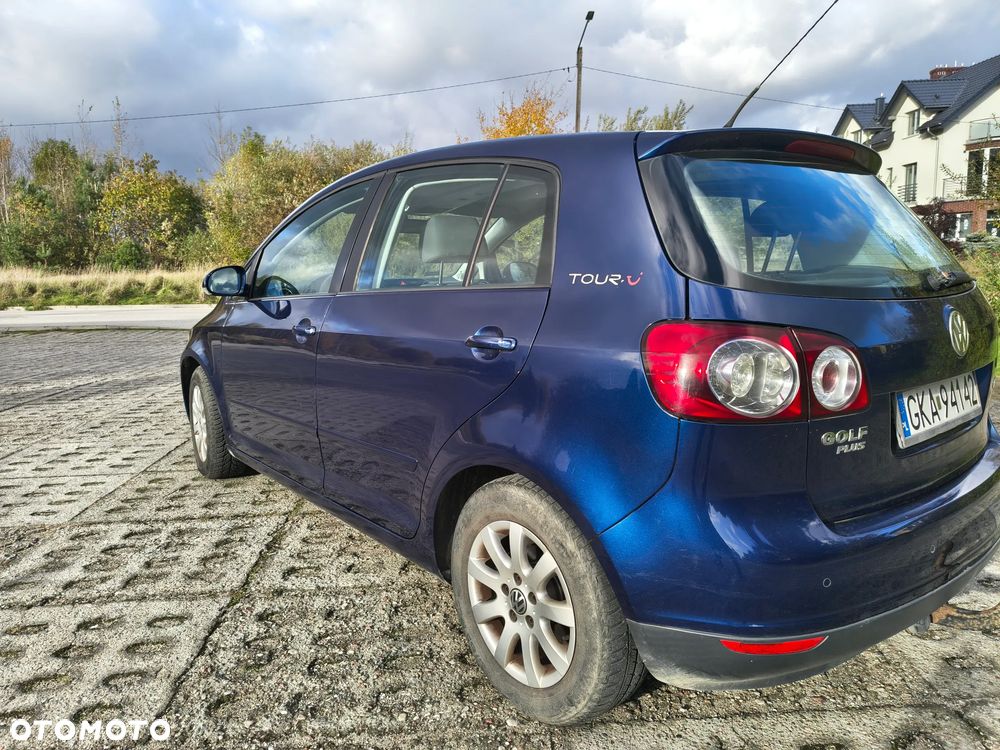 Volkswagen Golf Plus - 10