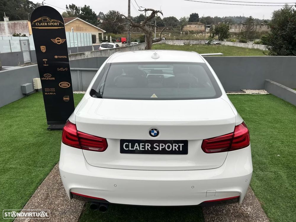 BMW 320 i Pack M Auto - 13