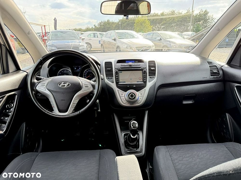 Hyundai ix20 - 12