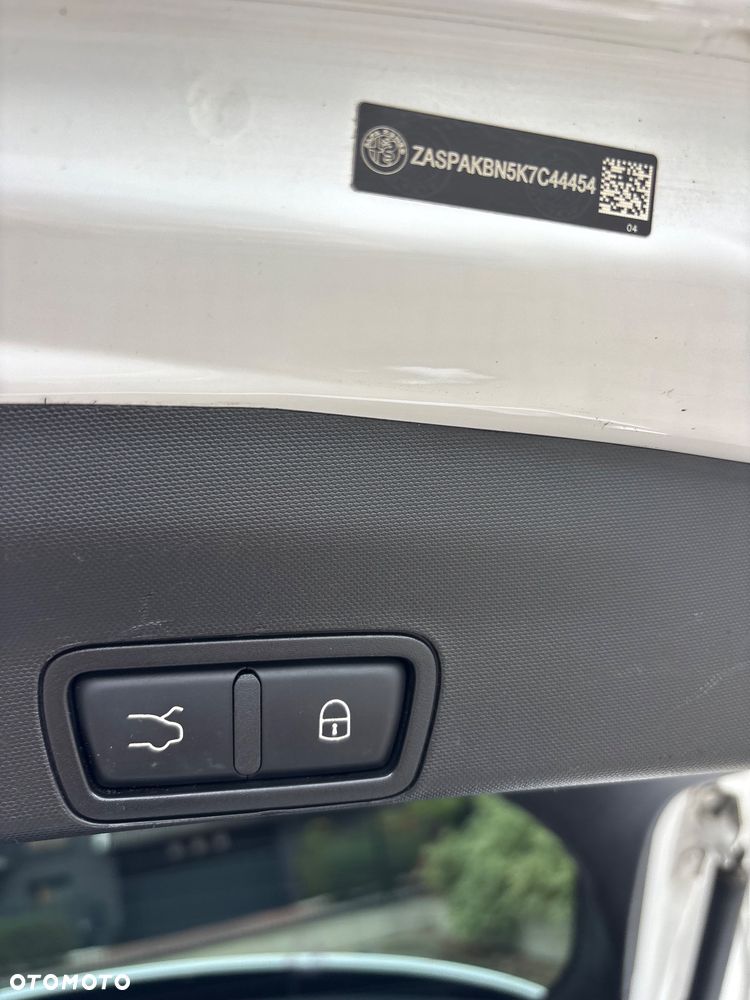 Alfa Romeo Stelvio 2.0 Turbo Super Q4 - 25
