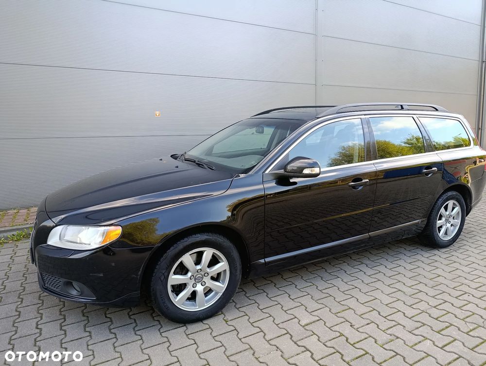 Volvo V70 2.5T Momentum - 16
