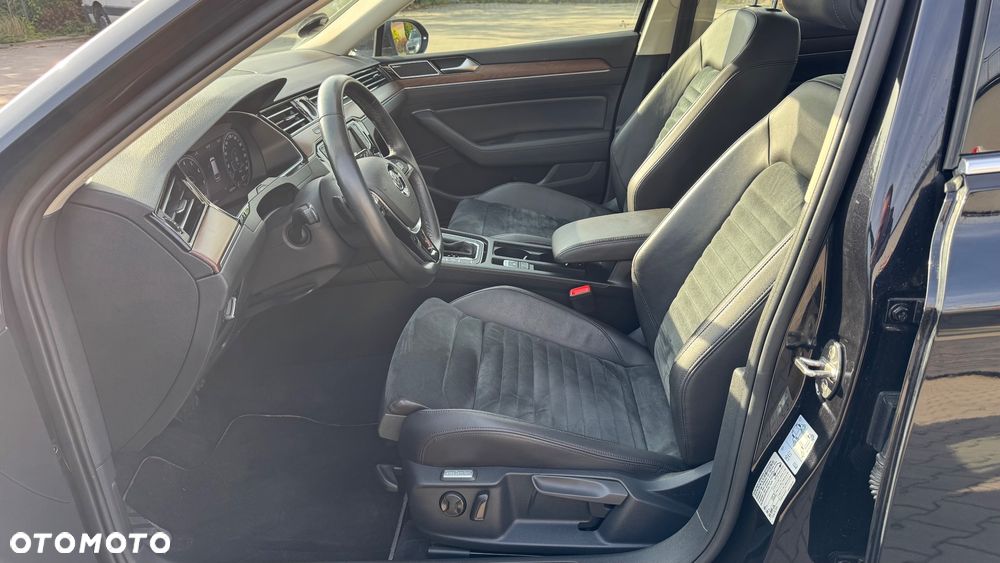 Volkswagen Passat 2.0 TSI (BlueMotion Technology) 4Motion DSG Highline - 25