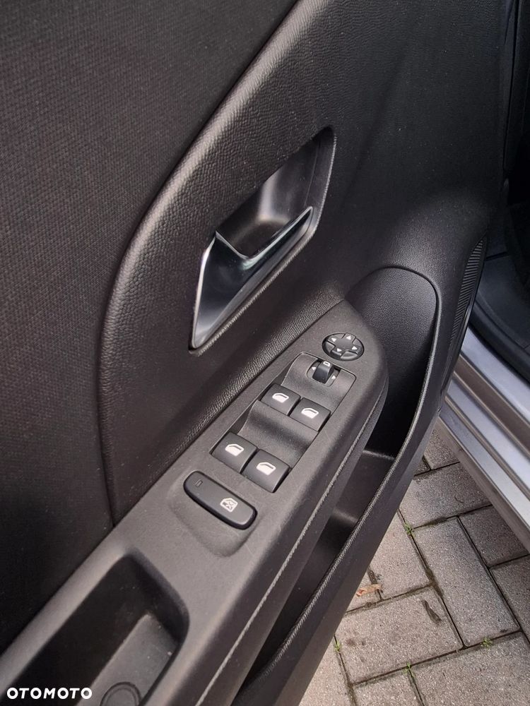 Opel Corsa - 15