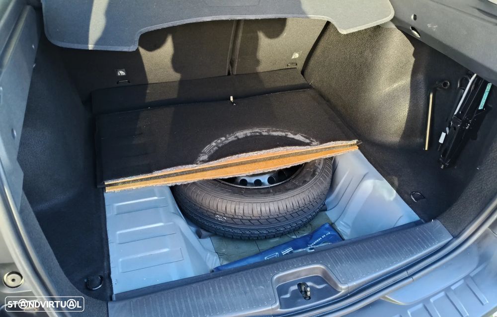 Dacia Logan MCV 1.5 dCi Stepway - 23