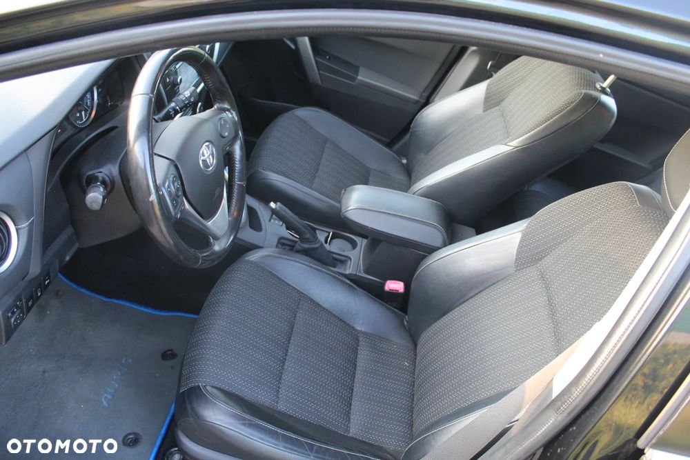 Toyota Auris 1.8 HSD Luna - 9