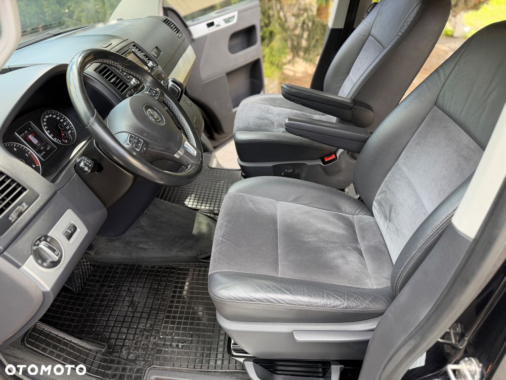 Volkswagen Multivan - 8